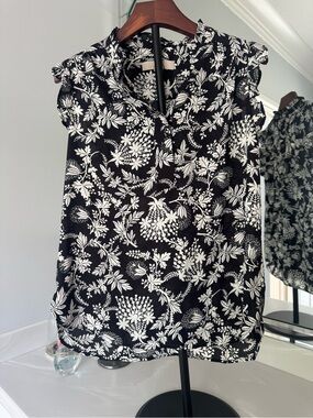 Loft Black & White Floral Cap-Sleeve Blouse US Small